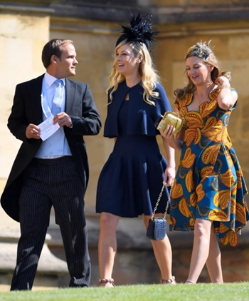 Biểu cảm của bạn gái cũ tại đám cưới Hoàng tử Harry gây sốt mạng