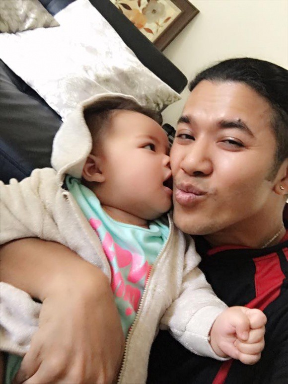 Kasim Hoàng Vũ bất ngờ tiết lộ đã có con với bạn gái Việt kiều Kasim Hoàng Vũ bất ngờ tiết lộ đã có con với bạn gái Việt kiều