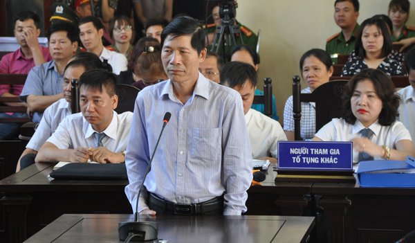 Tiết lộ cuốn sổ quyết định ‘số phận’ BS Hoàng Công Lương