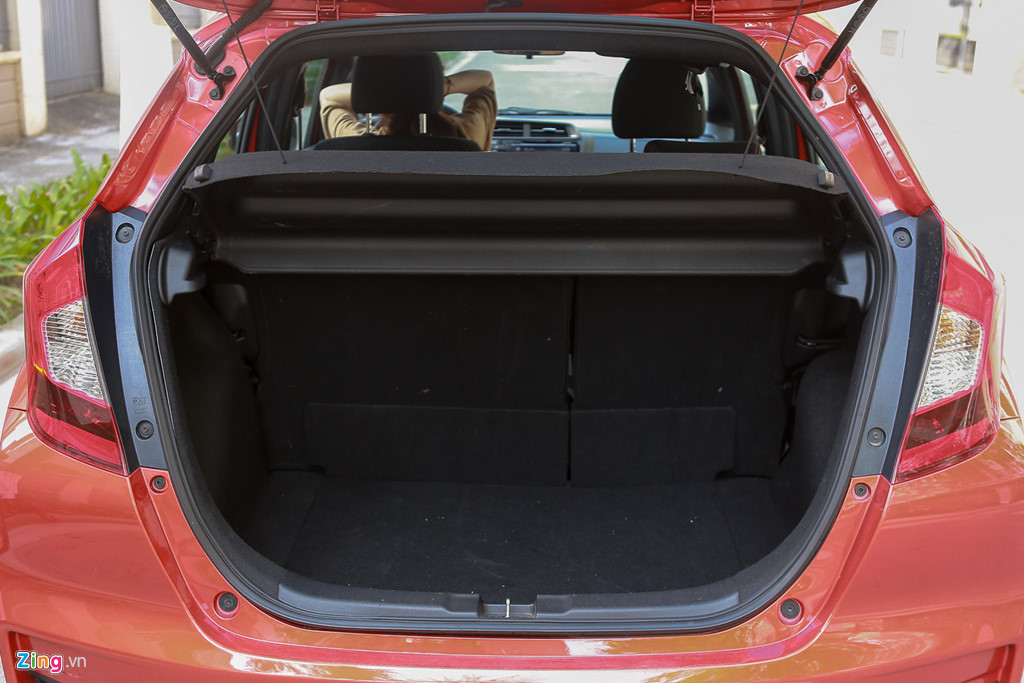 Cảm nhận Honda Jazz: Xe nhập nhỏ gọn cho phụ nữ Cảm nhận Honda Jazz: Xe nhập nhỏ gọn cho phụ nữ