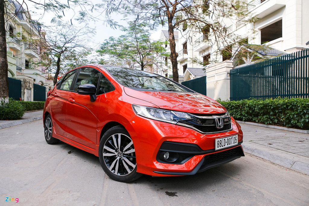 Cảm nhận Honda Jazz: Xe nhập nhỏ gọn cho phụ nữ Cảm nhận Honda Jazz: Xe nhập nhỏ gọn cho phụ nữ