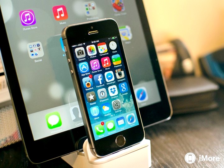 Lỗ hổng app của iOS khiến hàng triệu iPhone có thể bị hack Lỗ hổng app của iOS khiến hàng triệu iPhone có thể bị hack