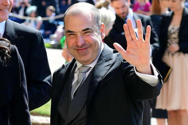 Bị soi thái độ tại đám cưới Hoàng gia Anh, nam diễn viên tố do khách ngồi cạnh hôi miệng