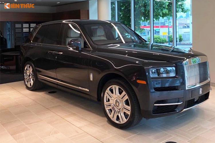 Soi Rolls-Royce Cullinan 41,2 tỷ sắp về tay đại gia Việt