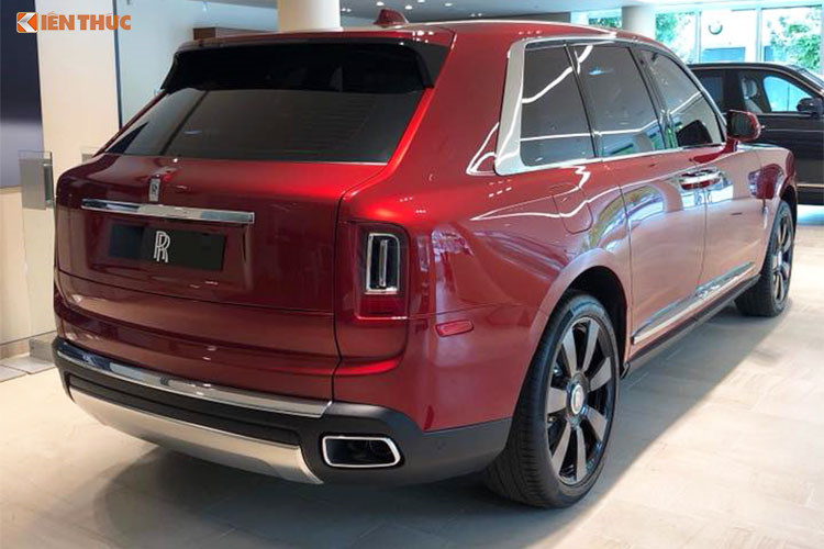 Soi Rolls-Royce Cullinan 41,2 tỷ sắp về tay đại gia Việt