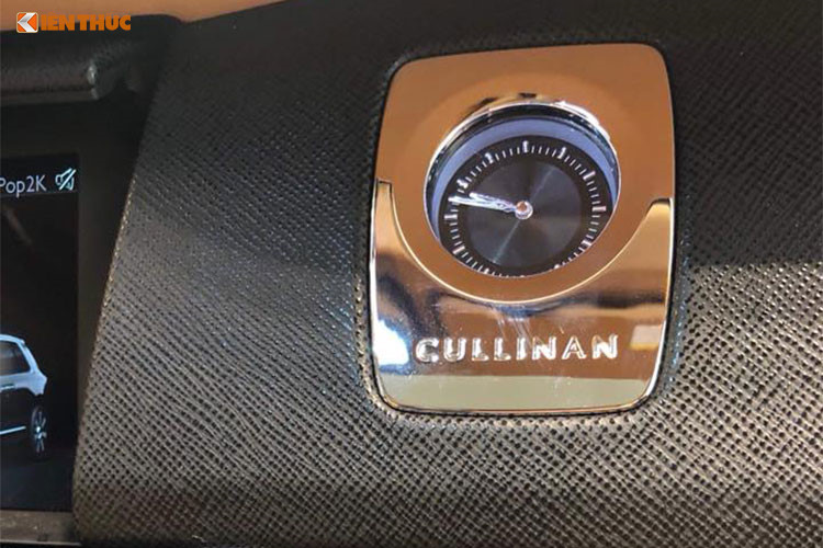 Soi Rolls-Royce Cullinan 41,2 tỷ sắp về tay đại gia Việt