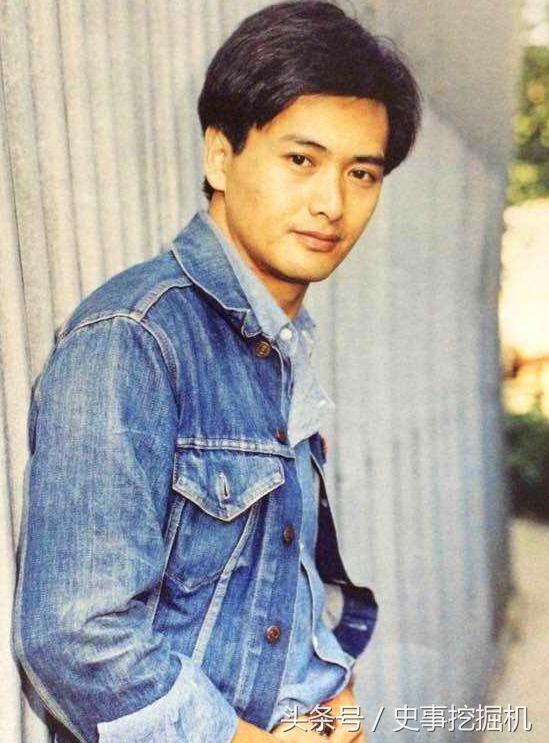 Bị chủ xe Rolls-Royce tát, khinh miệt và sự nỗ lực phi thường của Châu Nhuận Phát