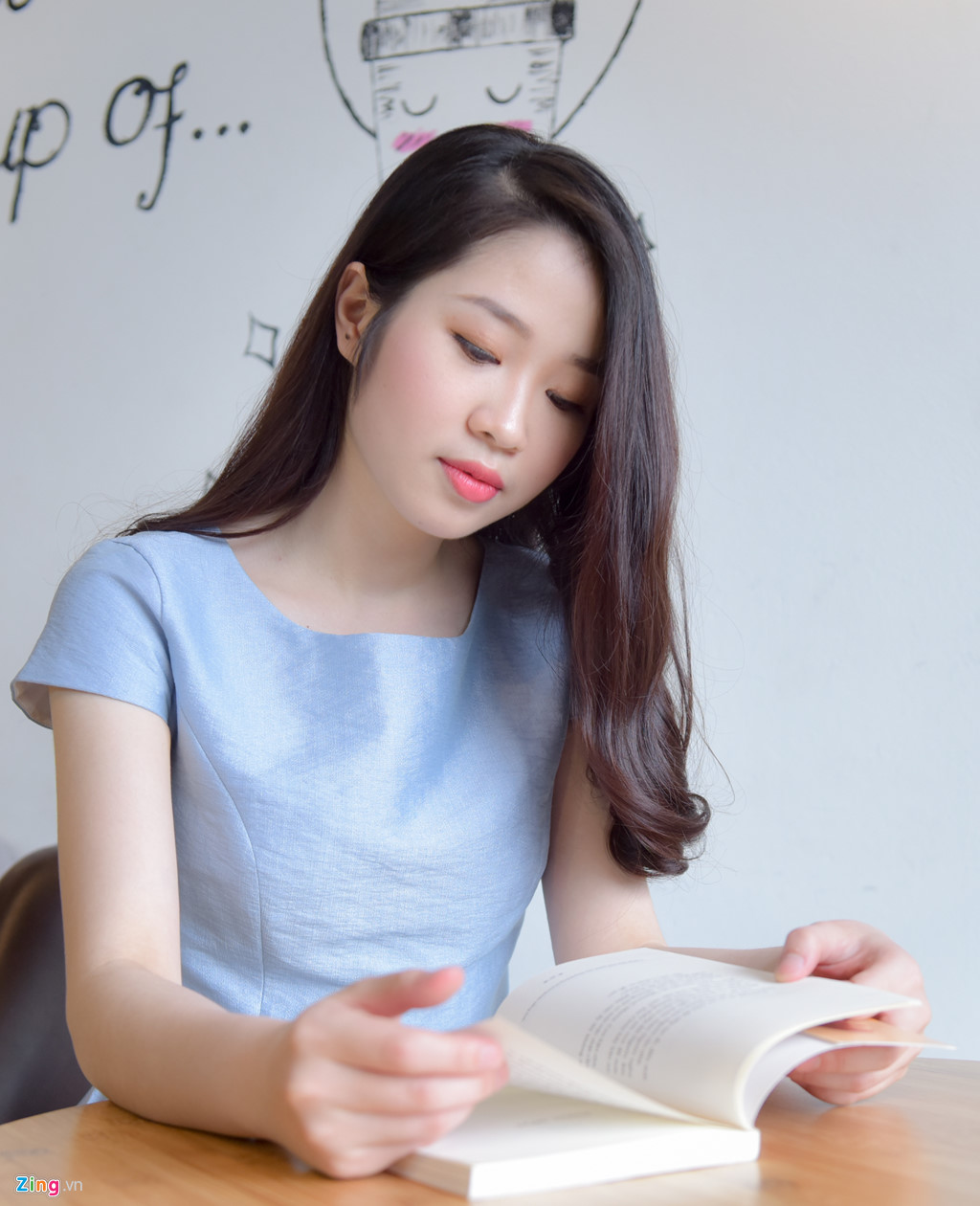 Hoa khôi Ngoại giao: Bạn trai có rất nhiều nhưng người yêu thì chưa