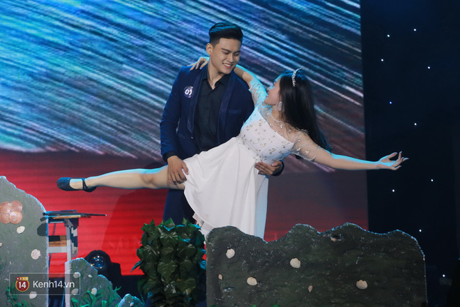 Cặp đôi trai tài gái sắc đăng quang Nam vương và Hoa khôi của HV Tài chính Cặp đôi trai tài gái sắc đăng quang Nam vương và Hoa khôi của HV Tài chính
