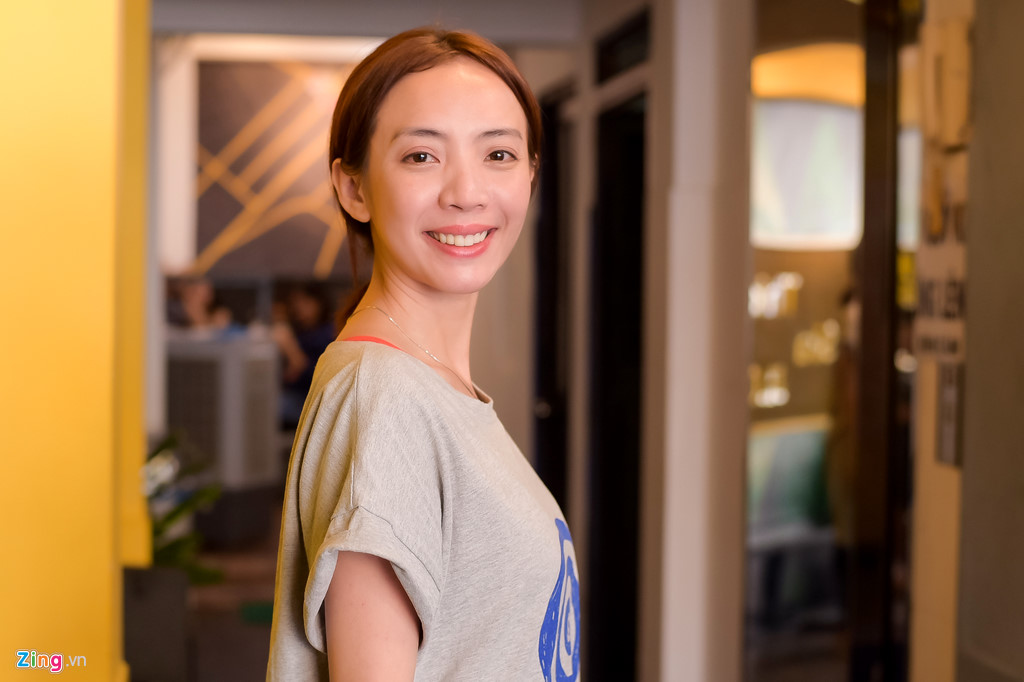 Thu Trang: Tôi khóc vì gương mặt sưng phồng sau phẫu thuật thẩm mỹ