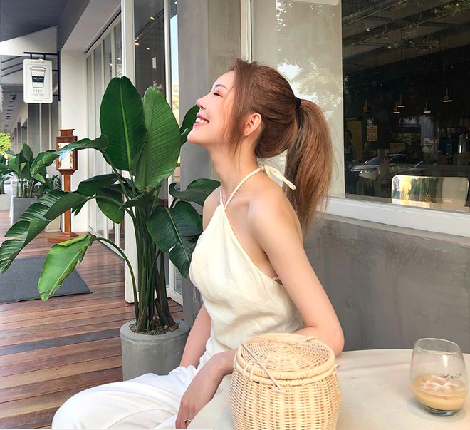 Nắng nóng oi bức có là gì khi các nàng diện 4 kiểu tóc siêu xinh siêu mát này Nắng nóng oi bức có là gì khi các nàng diện 4 kiểu tóc siêu xinh siêu mát này