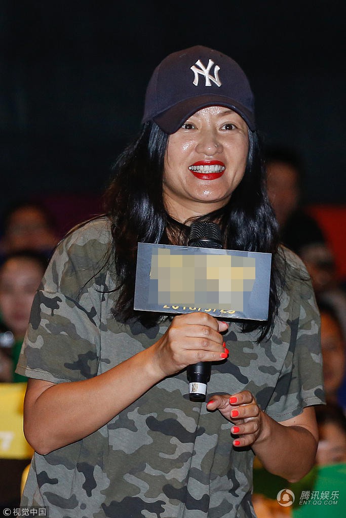 Gương mặt bóng dầu, phát tướng ở tuổi 47, không ai tin đây là siêu mẫu một thời của showbiz Hoa ngữ