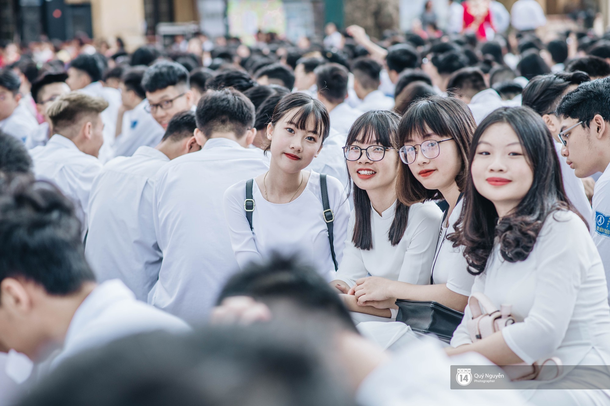 Đặc sản lễ bế giảng trường Phan Đình Phùng: Cả một trời trai xinh gái đẹp Đặc sản lễ bế giảng trường Phan Đình Phùng: Cả một trời trai xinh gái đẹp