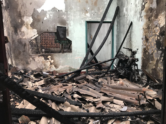 Lửa thiêu rụi 5 căn nhà ở Đồng Nai