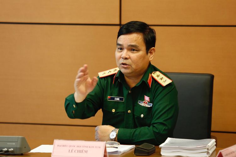 Tướng Lê Chiêm: Nhiều tàu ngư dân Trung Quốc vào sâu biển Việt Nam