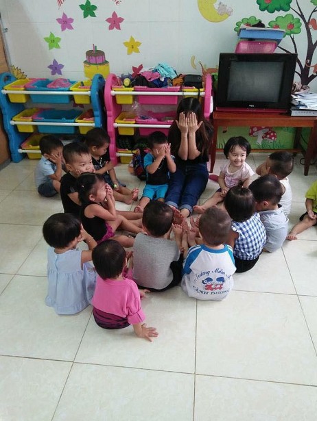 Sau vụ lộ clip trẻ bị bảo mẫu bạo hành ở Đà Nẵng, các giáo viên mầm non bày tỏ nỗi niềm ít ai biết
