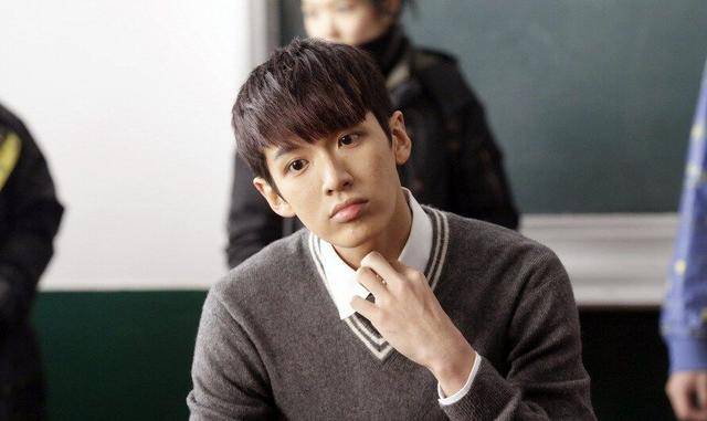 Nghi vợ ngoại tình vì đẻ con xấu, chồng chết lặng với sự thật phía sau