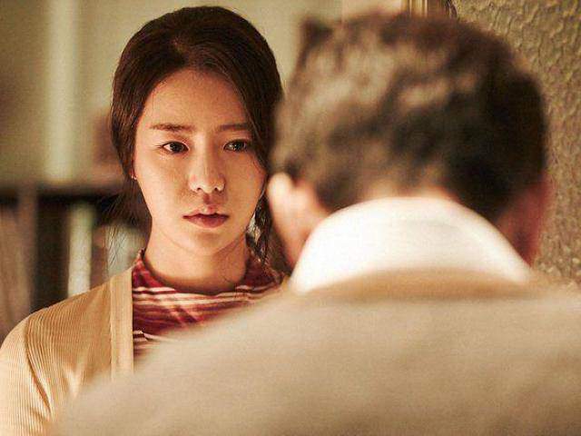 Chồng vay tiền nuôi nhân tình rồi về nhà yêu cầu vợ bán nhà... trả nợ