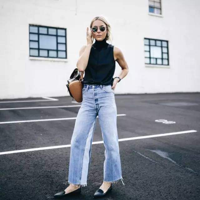 Quên jeans ống côn đi, mùa hè phải mặc kiểu quần jeans này mới mát!