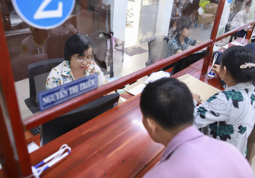 Vì sao nhân tài ở Đà Nẵng thôi việc?