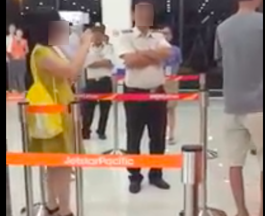 Vietjet lên tiếng khi bị nữ hành khách chửi: Chúng… không phải con người