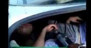 Nữ 9X lôi tình địch vào xế hộp đánh ghen bị tạm giam 2 tháng