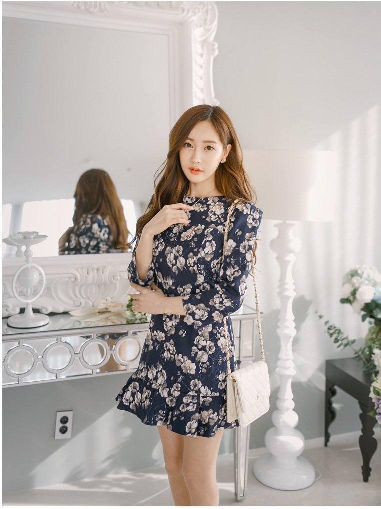 Bạn gái nên mặc gì để gây ấn tượng với chàng trong buổi hẹn hò đầu tiên? Bạn gái nên mặc gì để gây ấn tượng với chàng trong buổi hẹn hò đầu tiên?