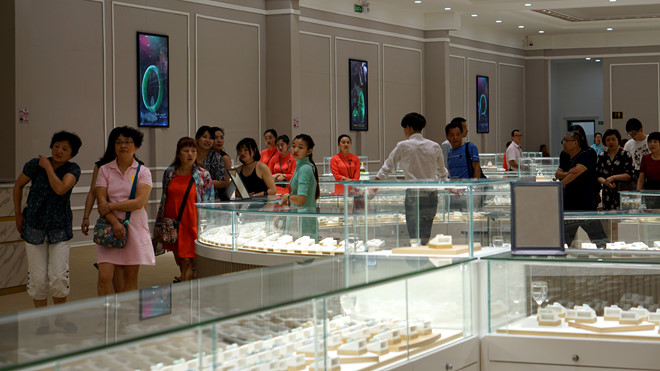 Phạt công ty đón khách Trung Quốc trái phép 300 triệu