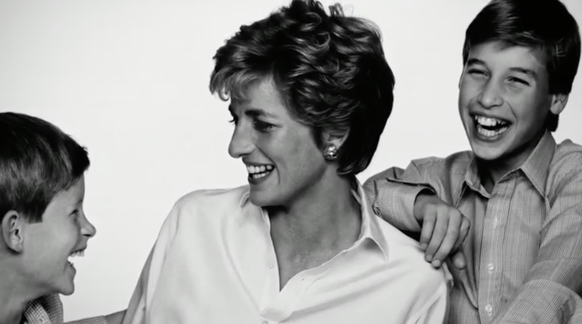 Nhan sắc và khí chất hoàn hảo của cố Công nương Diana trong những khoảnh khắc xưa