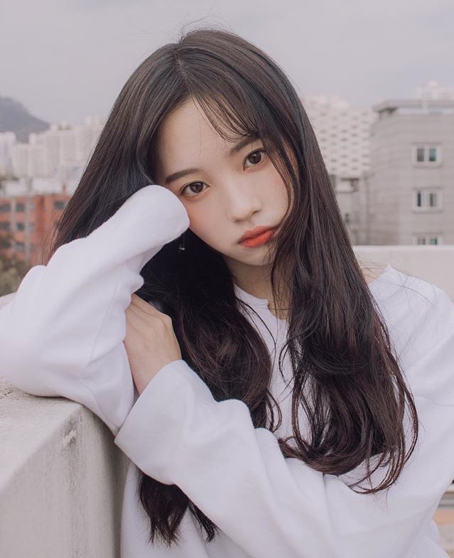 Sau 4 năm kết hôn vào trộm Facebook của chồng, cô vợ trẻ phát hiện ra những điều vừa sợ vừa thích