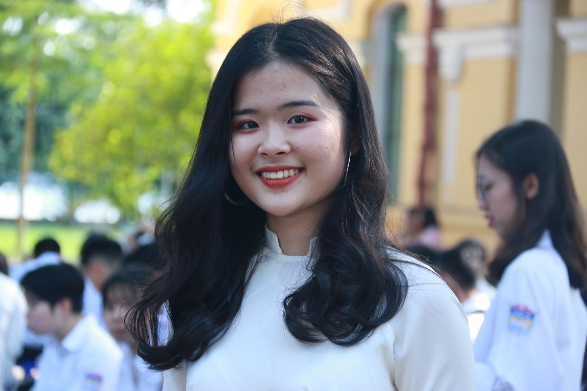 Nữ sinh rạng ngời trong ngày chia tay tuổi học trò Nữ sinh rạng ngời trong ngày chia tay tuổi học trò