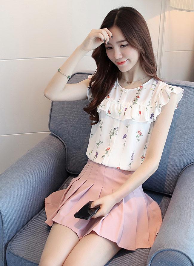 Mặc sơ mi trần tay nơi công sở không hề kém lịch sự như bạn nghĩ đâu!