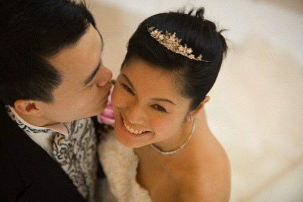 Đám cưới còn chưa kịp tan hết mà tôi đã bị cả nhà chồng xua đuổi chỉ vì ít vàng cưới