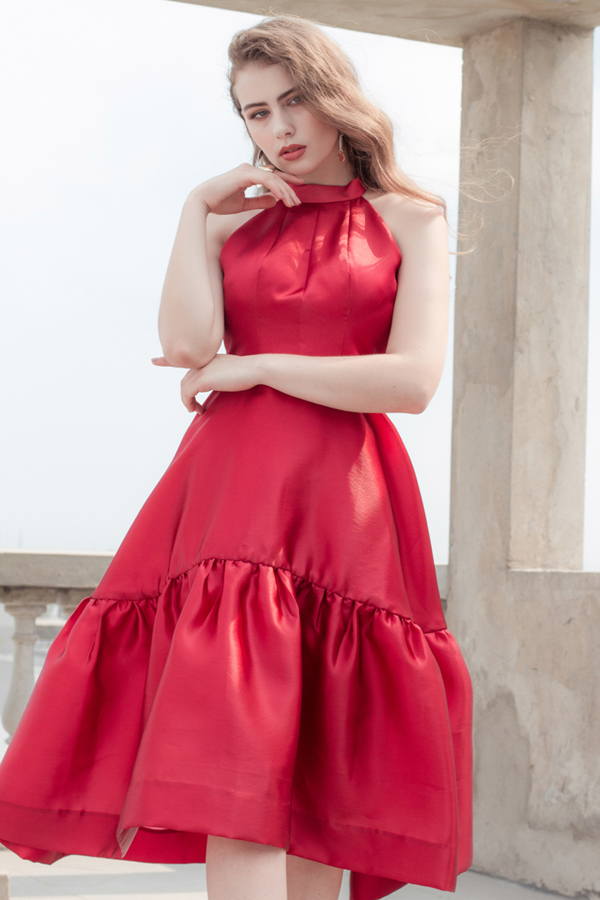 7 mẫu váy giúp bạn rực rỡ trong ngày hè