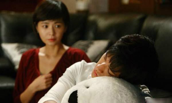 Chỉ vì muốn con có bố mà tôi chấp nhận chồng cặp bồ, nhưng cái kết chính chồng tôi mới là người lãnh đủ