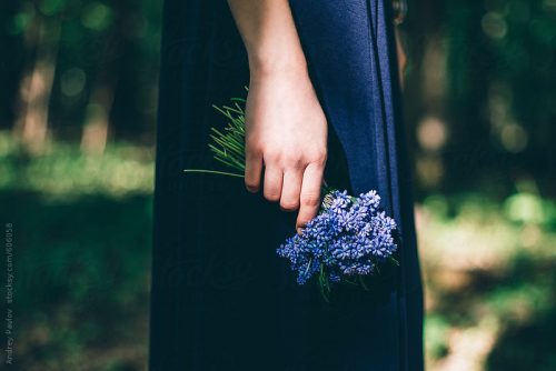 Chẳng ai yêu mãi được một người, quan trọng ai sẽ vì mình mà ở lại Chẳng ai yêu mãi được một người, quan trọng ai sẽ vì mình mà ở lại
