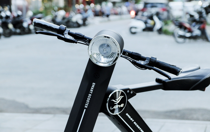 Xe điện gấp lạ mắt giá 15 triệu tại Việt Nam
