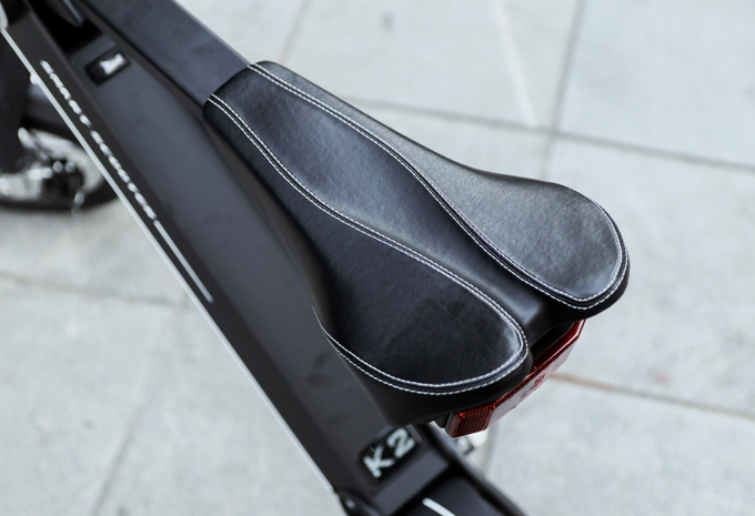 Xe điện gấp lạ mắt giá 15 triệu tại Việt Nam