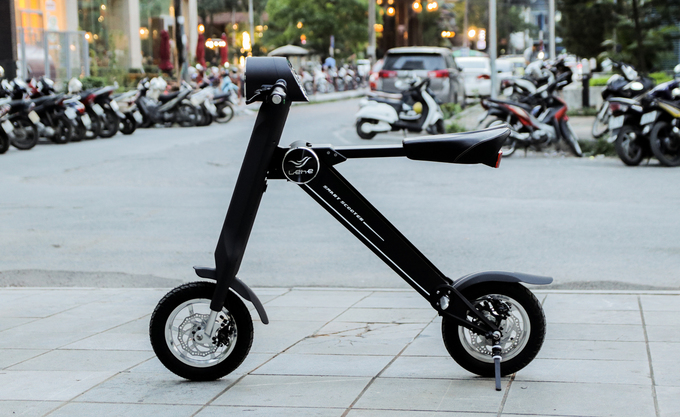 Xe điện gấp lạ mắt giá 15 triệu tại Việt Nam
