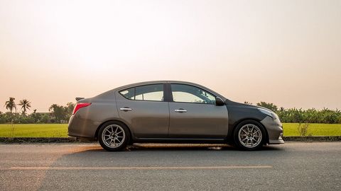 Chiếc xe độ hiệu năng cao từ mẫu sedan giá rẻ Nissan Sunny Chiếc xe độ hiệu năng cao từ mẫu sedan giá rẻ Nissan Sunny