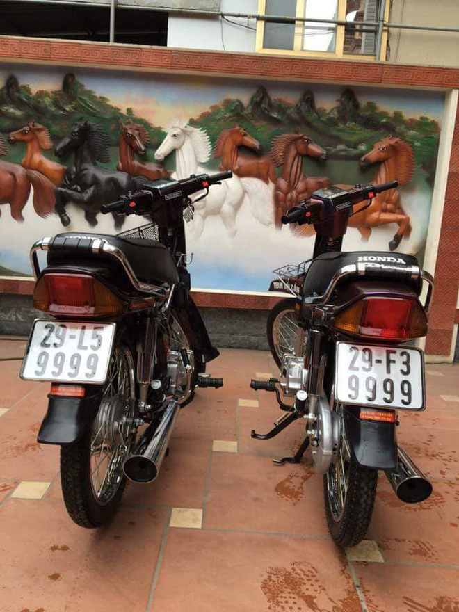 Tiết lộ bất ngờ về dàn xe Honda Dream biển tứ quý vừa rao bán 1,13 tỷ đồng