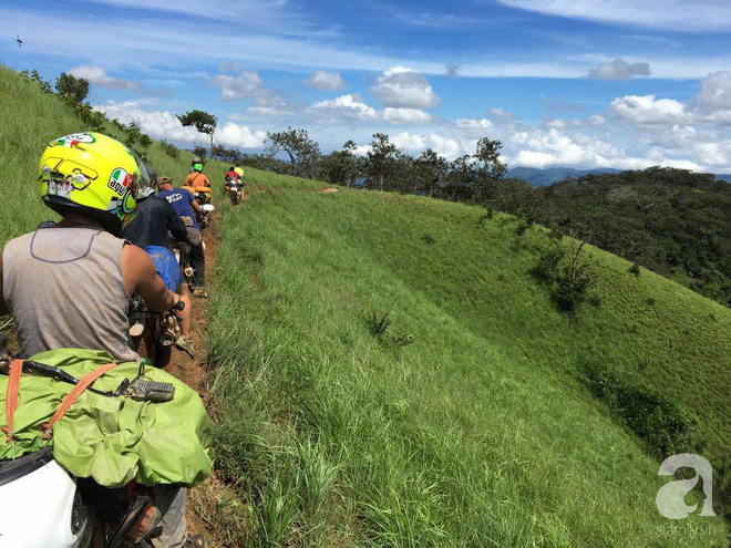 Phượt thủ tử vong tại Tà Năng – Phan Dũng được bạn quen qua mạng tới viếng: Tôi còn chưa gặp anh ấy một lần