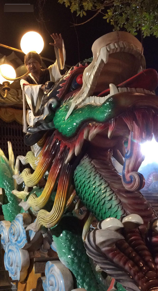 Diễn viên bị chủ nhiệm đoàn phim đánh, cầm dao rượt: Tôi bức bách quá, tới đường cùng rồi