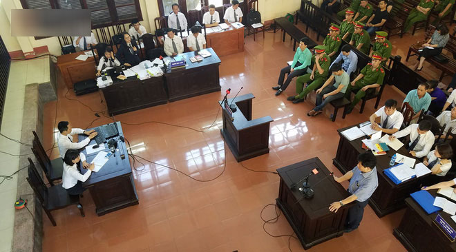 Nữ luật sư trao 9 phong bì cho người nhà nạn nhân trong phiên xử BS Lương: Đây là tình cảm cá nhân, không ảnh hưởng đến thân chủ của tôi