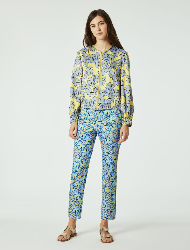 Chạm trán nhau một set đồ, Đỗ Mỹ Linh liệu có quá an toàn so với HHen Niê