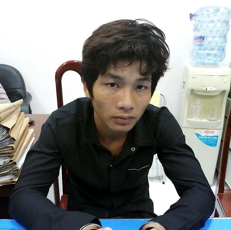 Ghen tuông, thanh niên 9X rút dao đâm vợ