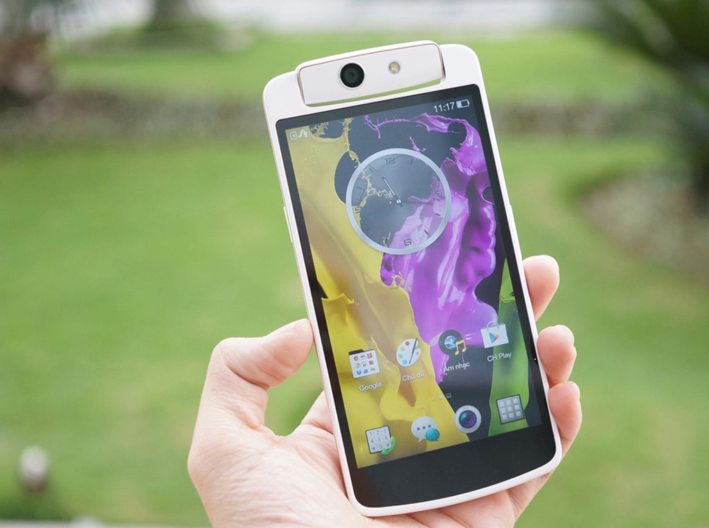 Cuộc đua camera điện thoại khốc liệt thế nào trong 10 năm qua?