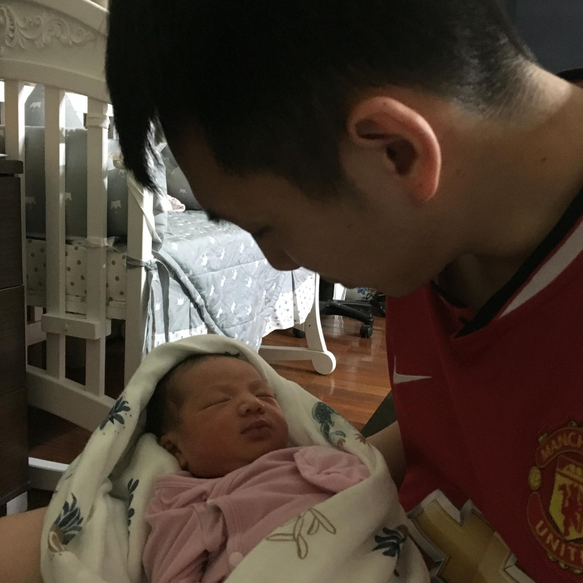 Nhật ký đi đẻ của hot girl Tú Linh: Chờ mãi con không chịu ra, chưa bao giờ mất bình tĩnh như thế trong cuộc đời