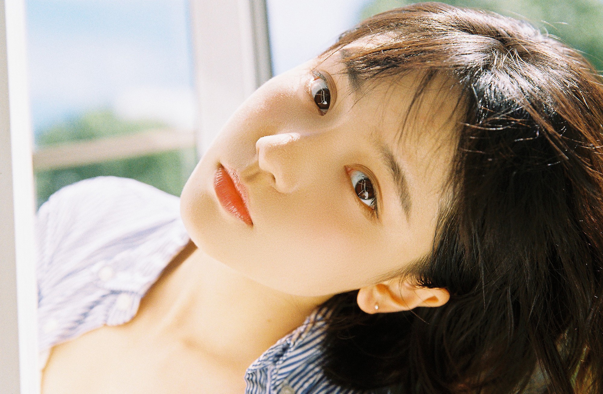 Combo tóc ngắn mặt xinh giúp cô bạn xứ Trung hút hàng trăm ngàn lượt follow