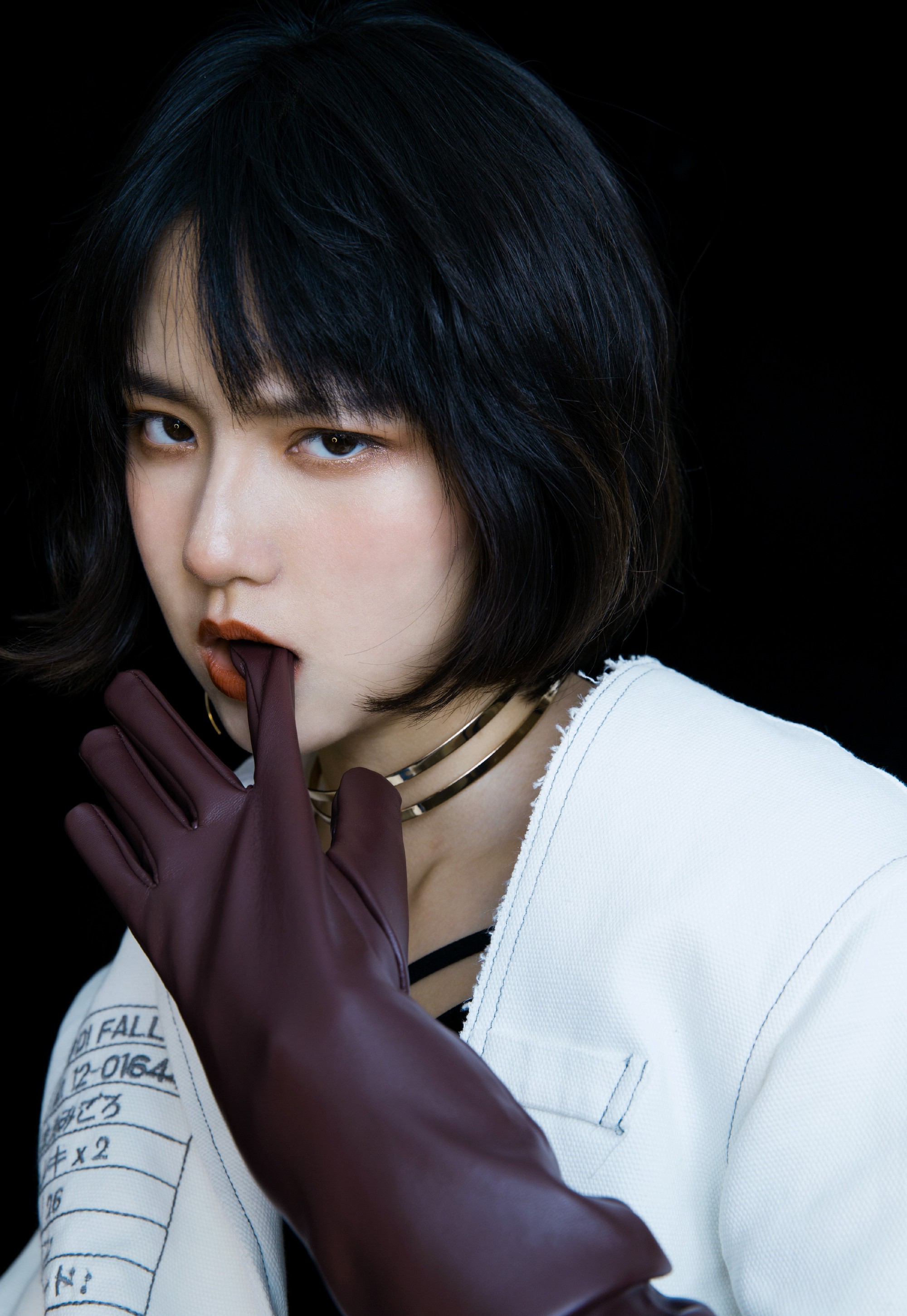 Combo tóc ngắn mặt xinh giúp cô bạn xứ Trung hút hàng trăm ngàn lượt follow